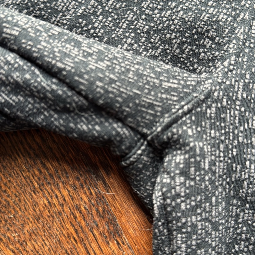 Athleta XS leggings gray toned print ankle - Picture 4 of 9